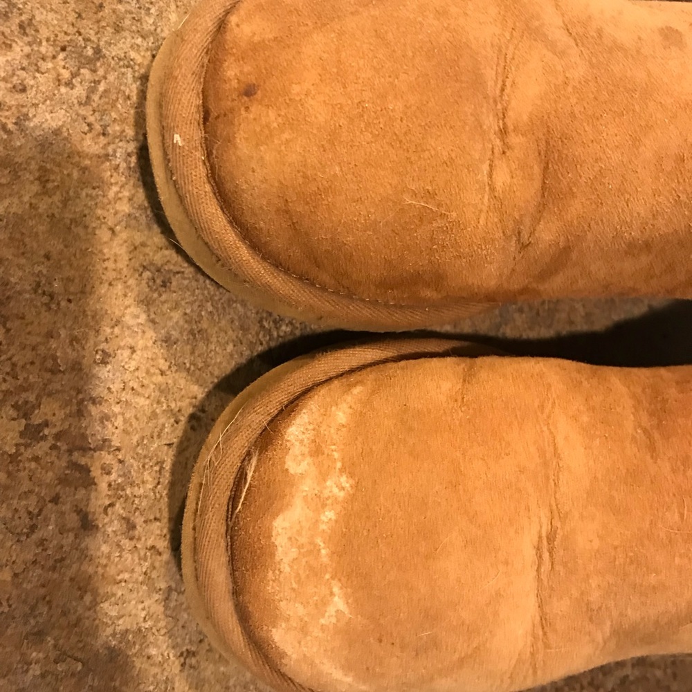 Ugg Bailey Button - image 2